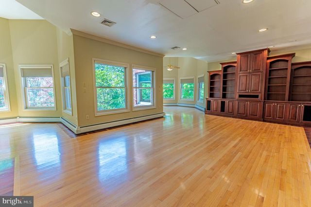 441 HIDDEN LAKE DR, East Stroudsburg, PA 18302
