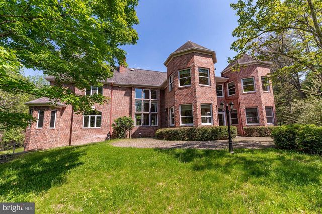 441 HIDDEN LAKE DR, East Stroudsburg, PA 18302