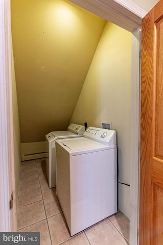 441 HIDDEN LAKE DR, East Stroudsburg, PA 18302