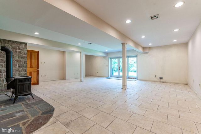 441 HIDDEN LAKE DR, East Stroudsburg, PA 18302