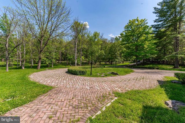 441 HIDDEN LAKE DR, East Stroudsburg, PA 18302