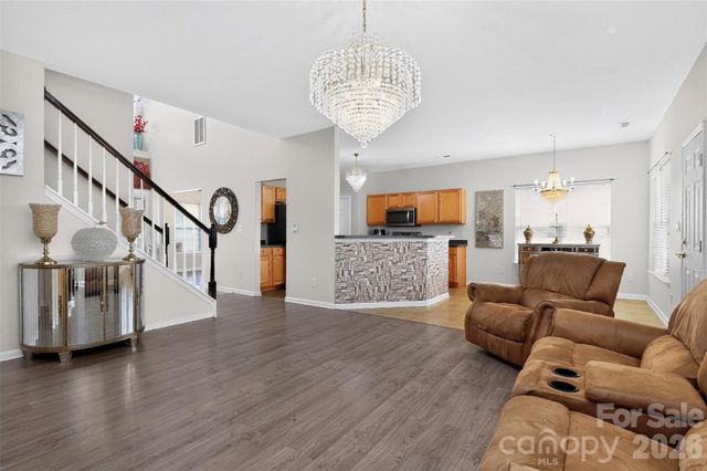 7613 Deluca Drive, Charlotte, NC 28215