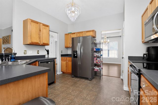 7613 Deluca Drive, Charlotte, NC 28215