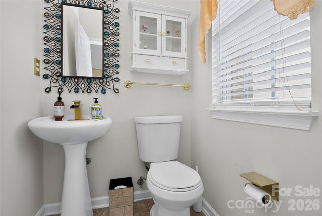 7613 Deluca Drive, Charlotte, NC 28215