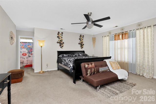 7613 Deluca Drive, Charlotte, NC 28215