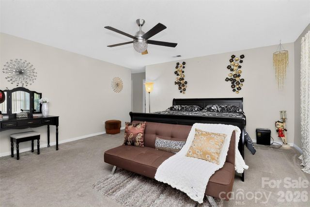 7613 Deluca Drive, Charlotte, NC 28215