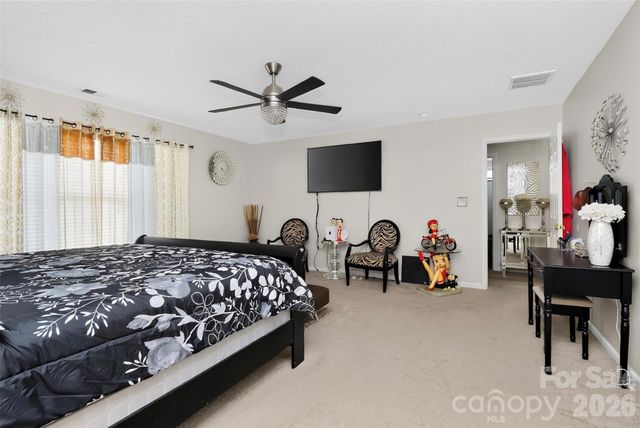 7613 Deluca Drive, Charlotte, NC 28215