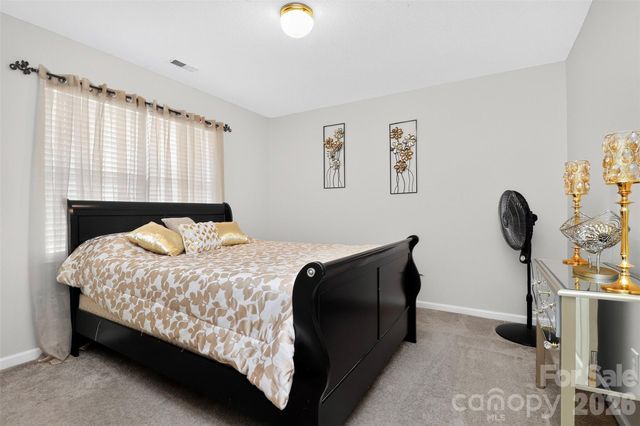 7613 Deluca Drive, Charlotte, NC 28215