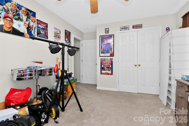 7613 Deluca Drive, Charlotte, NC 28215