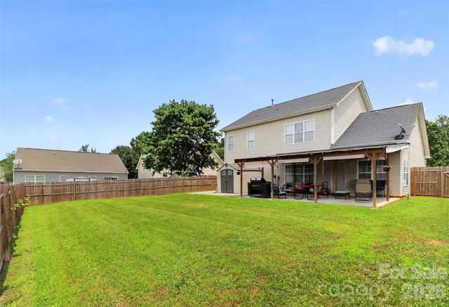 7613 Deluca Drive, Charlotte, NC 28215