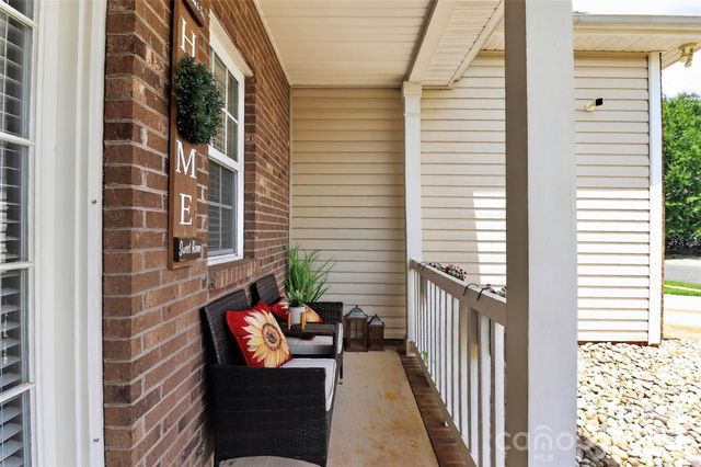 7613 Deluca Drive, Charlotte, NC 28215