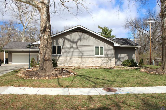 1610 SW Withdean RD, Topeka, KS 66611