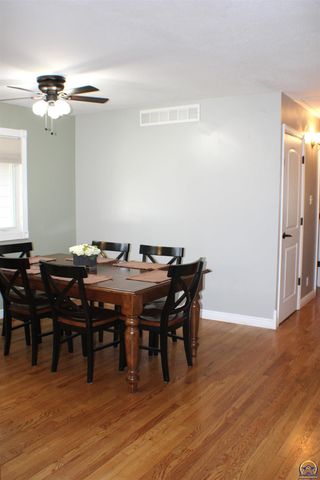 1610 SW Withdean RD, Topeka, KS 66611