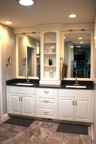 1610 SW Withdean RD, Topeka, KS 66611