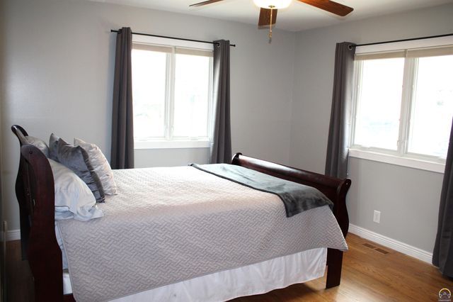 1610 SW Withdean RD, Topeka, KS 66611