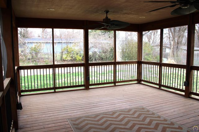 1610 SW Withdean RD, Topeka, KS 66611