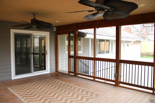 1610 SW Withdean RD, Topeka, KS 66611