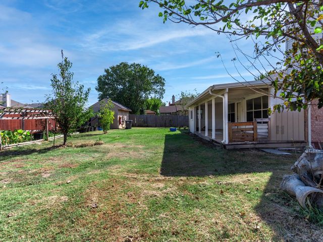 1524 Ballesteros Court, Arlington, TX 76014