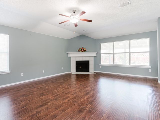 1524 Ballesteros Court, Arlington, TX 76014