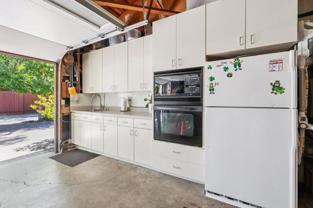 1650 Cordilleras Road, Redwood City, CA 94062
