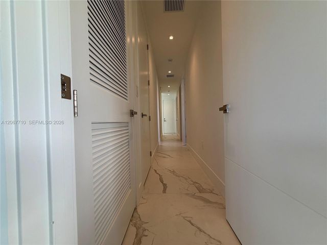 16752 S Botaniko Drive S, Weston, FL 33326