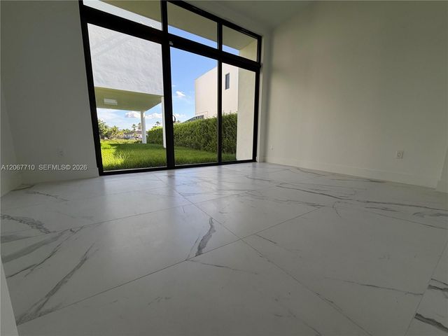 16752 S Botaniko Drive S, Weston, FL 33326