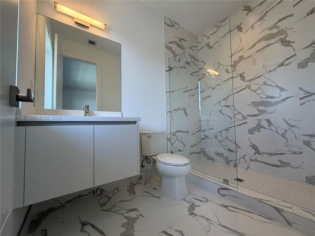 16752 S Botaniko Drive S, Weston, FL 33326