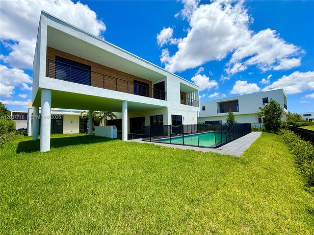 16752 S Botaniko Drive S, Weston, FL 33326