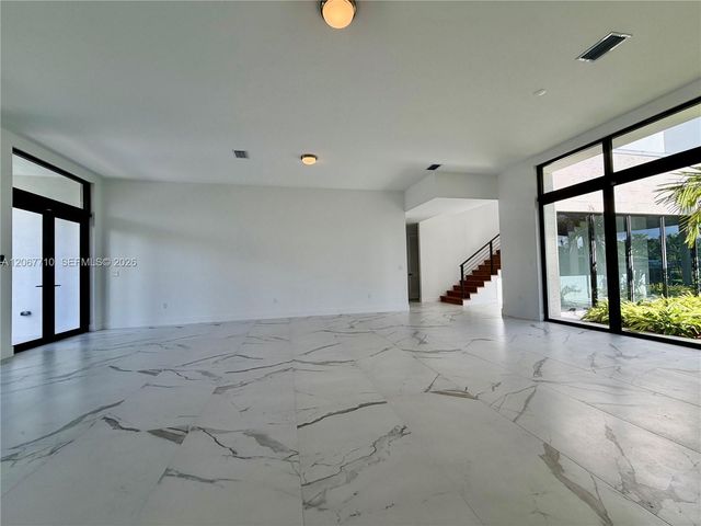16752 S Botaniko Drive S, Weston, FL 33326