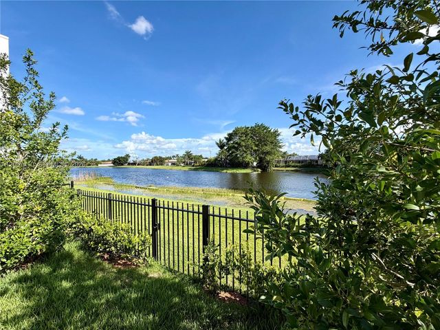 16752 S Botaniko Drive S, Weston, FL 33326