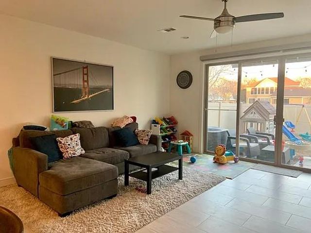 206 Conservation DR, Austin, TX 78717