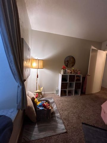 1610 N Seventh St APT 44, Longview, TX 75605