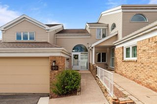 10 S LAWRENCE COURT #10, Appleton, WI 54911