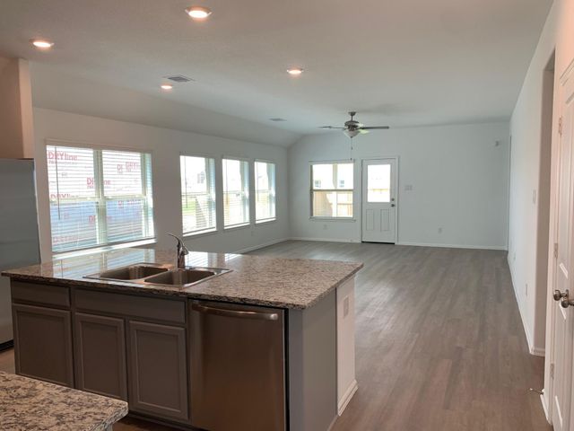 3707 Gentle Meadow Dr, Richmond, TX 77406