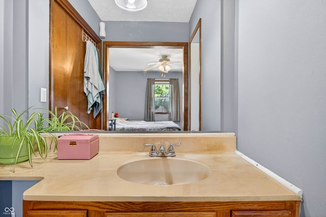 1511 New Ford Road, Seymour, IN 47274