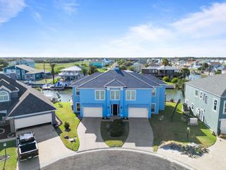 205 Sandy Cove, Rockport, TX 78382