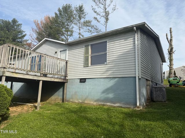 892 Stage Coach Trail, Bristol, TN 37620
