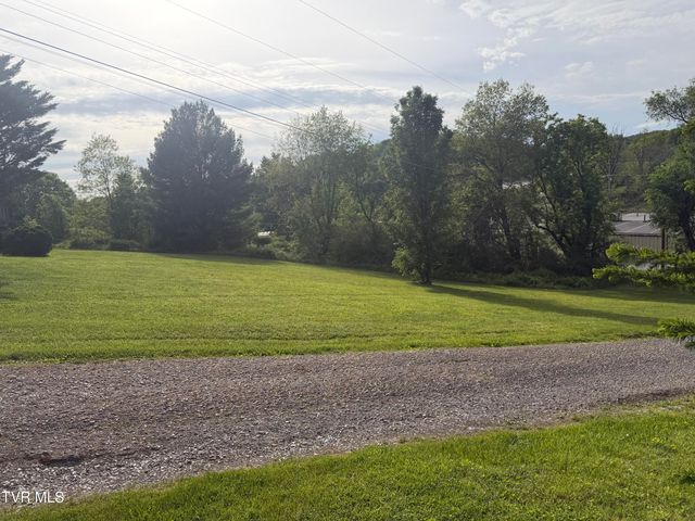 892 Stage Coach Trail, Bristol, TN 37620