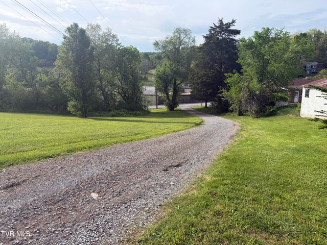 892 Stage Coach Trail, Bristol, TN 37620