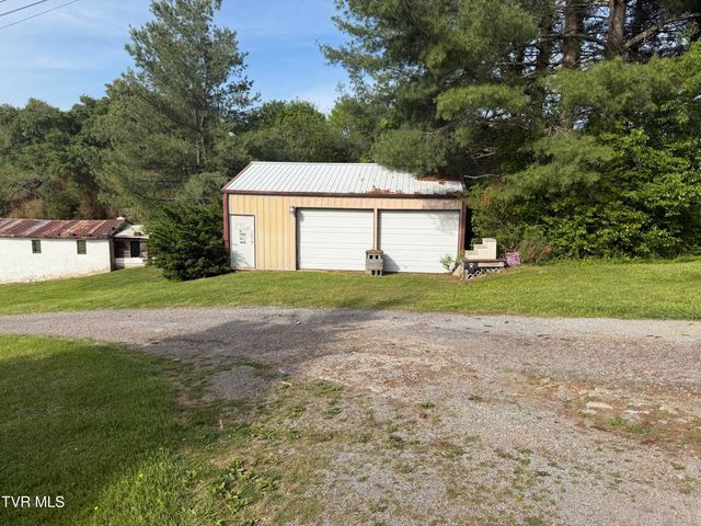 892 Stage Coach Trail, Bristol, TN 37620