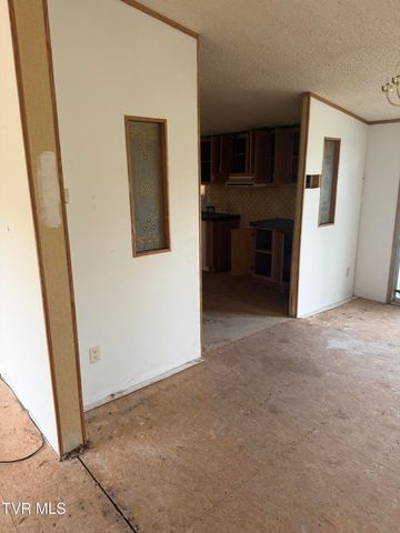 892 Stage Coach Trail, Bristol, TN 37620