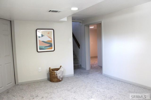 329 S Birch Avenue, Blackfoot, ID 83221