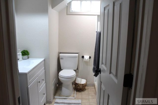 329 S Birch Avenue, Blackfoot, ID 83221