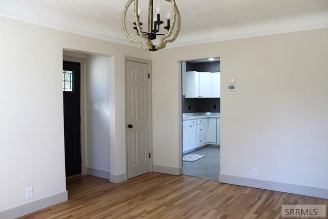 329 S Birch Avenue, Blackfoot, ID 83221