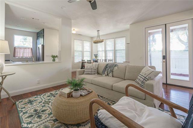 17 Oatfield Farm, Ladera Ranch, CA 92694