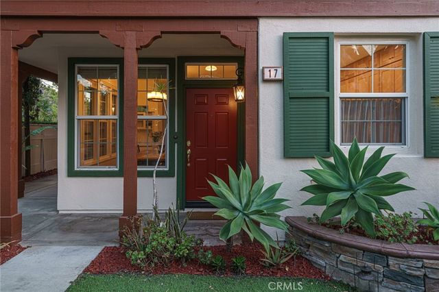 17 Oatfield Farm, Ladera Ranch, CA 92694