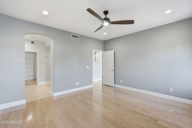 9034 W PORT ROYALE Lane, Peoria, AZ 85381