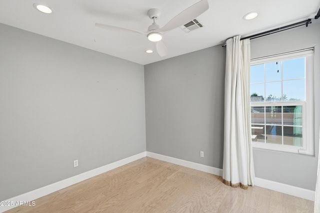 9034 W PORT ROYALE Lane, Peoria, AZ 85381