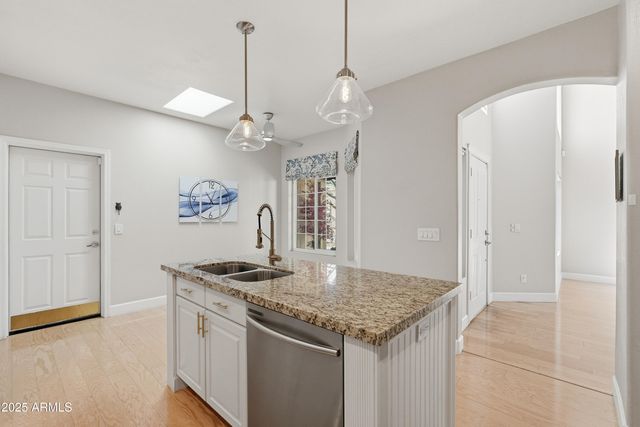 9034 W PORT ROYALE Lane, Peoria, AZ 85381