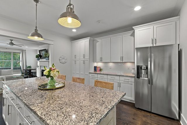 6541 Thunderbird Dr, Nashville, TN 37209